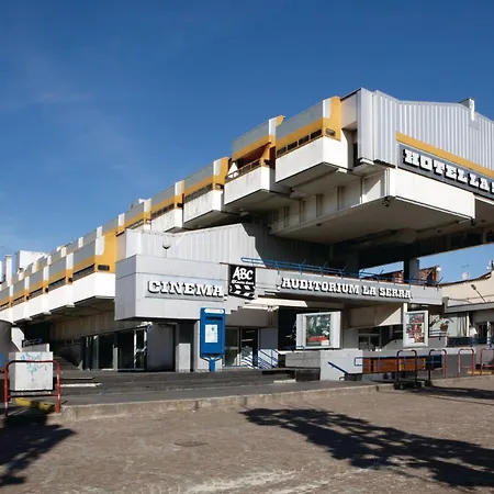 Comprensorio Olivetti - La Serra - Stanza 204 *