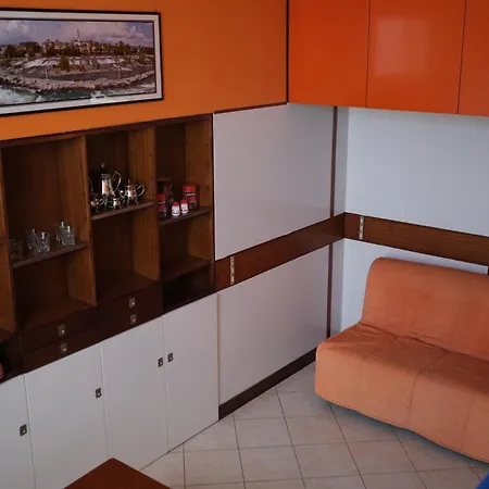 Comprensorio Olivetti - La Serra - Stanza 204 فندق مبيت وإفطار إيفريا