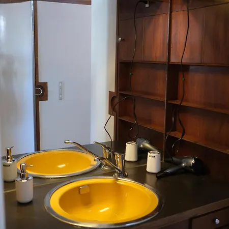 Comprensorio Olivetti - La Serra - Stanza 204