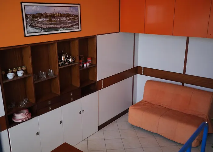 Comprensorio Olivetti - La Serra - Stanza 204 Bed and Breakfast Ιβρέα