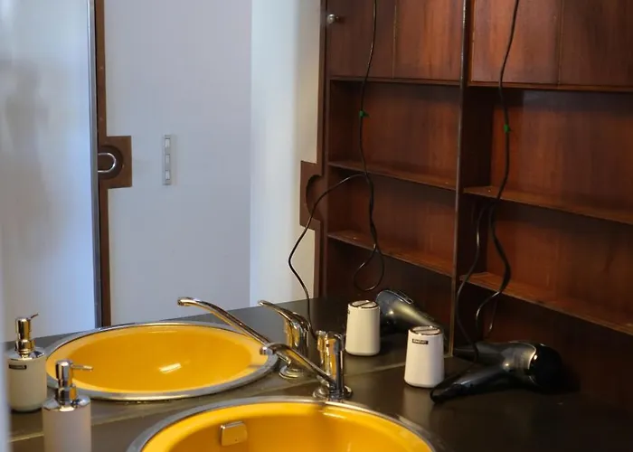 Comprensorio Olivetti - La Serra - Stanza 204